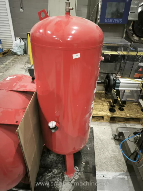 Compressed air pressure compensation tanks, 2 pcs.