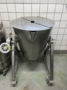 Zbiornik z przechyłem 100-150l