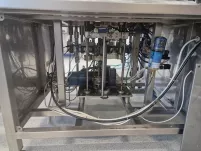 Linia dozująco-zakręcająca do płynów | Metax - 10