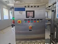 Linia dozująco-zakręcająca do płynów | Metax - 9