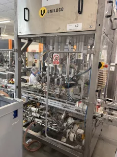 Linia rozlewnicza Cosmoline 40 do płynów | Unilogo Robotics